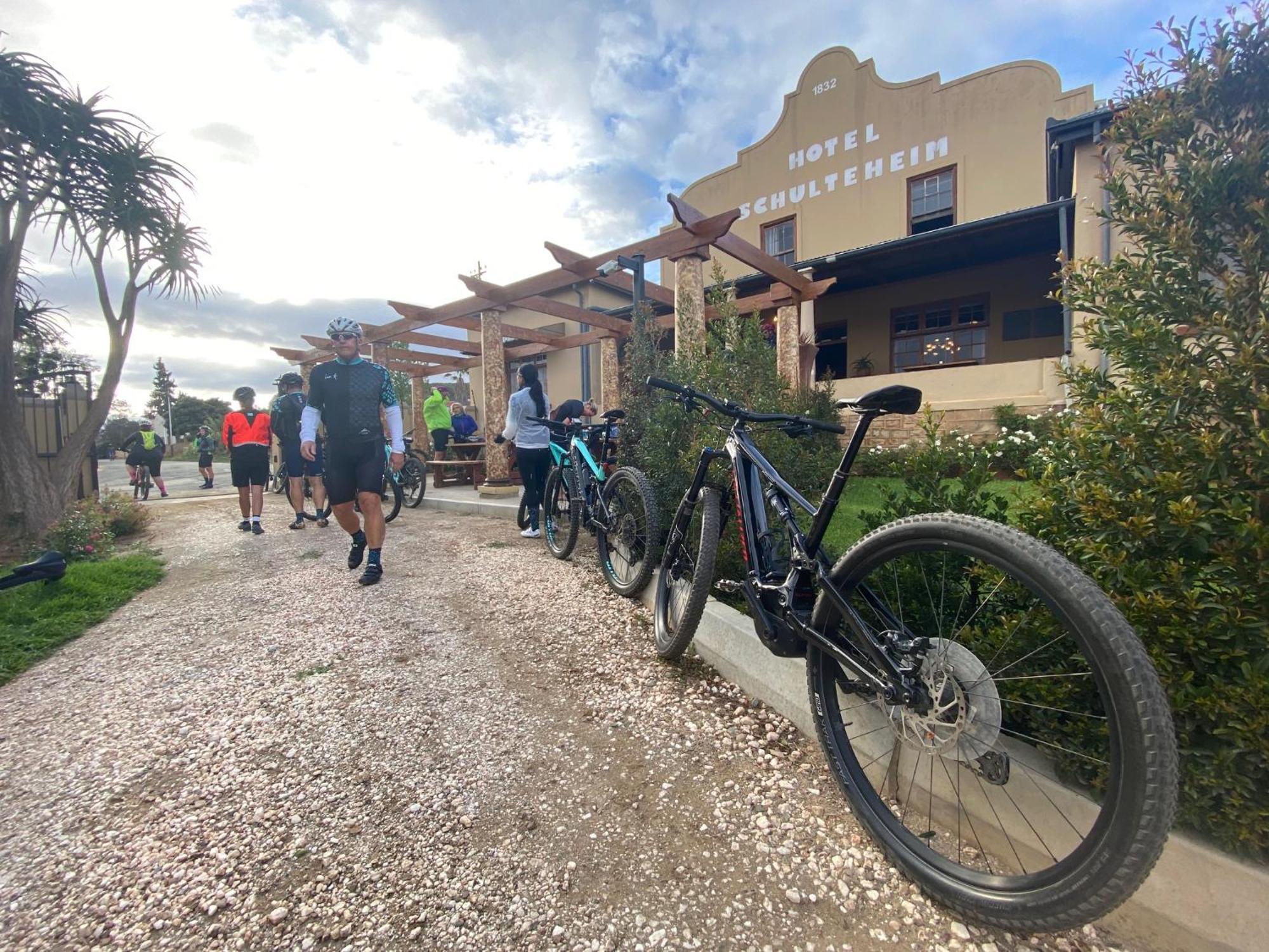 Schulteheim Hotel Uniondale  Экстерьер фото