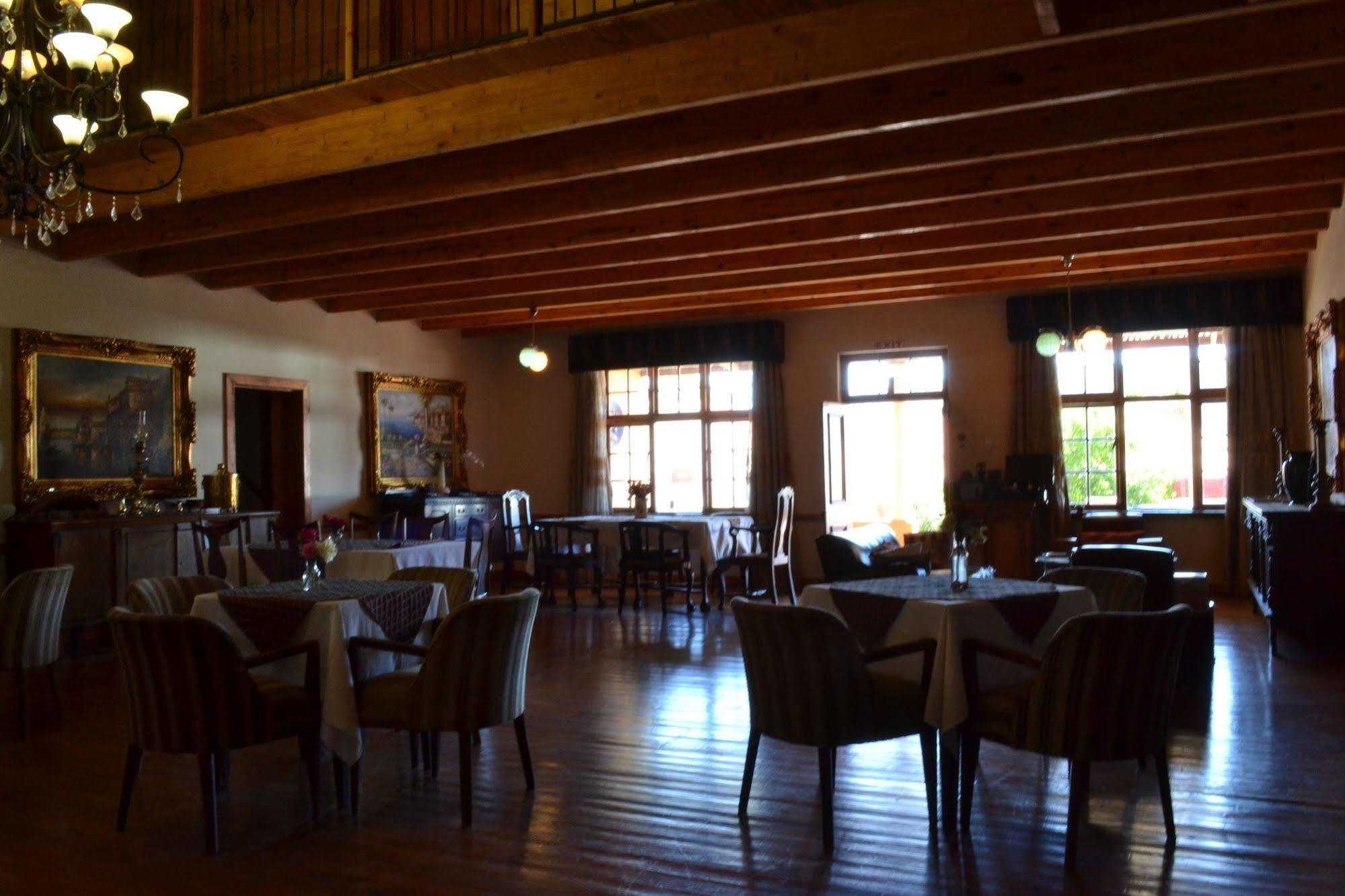 Schulteheim Hotel Uniondale  Экстерьер фото